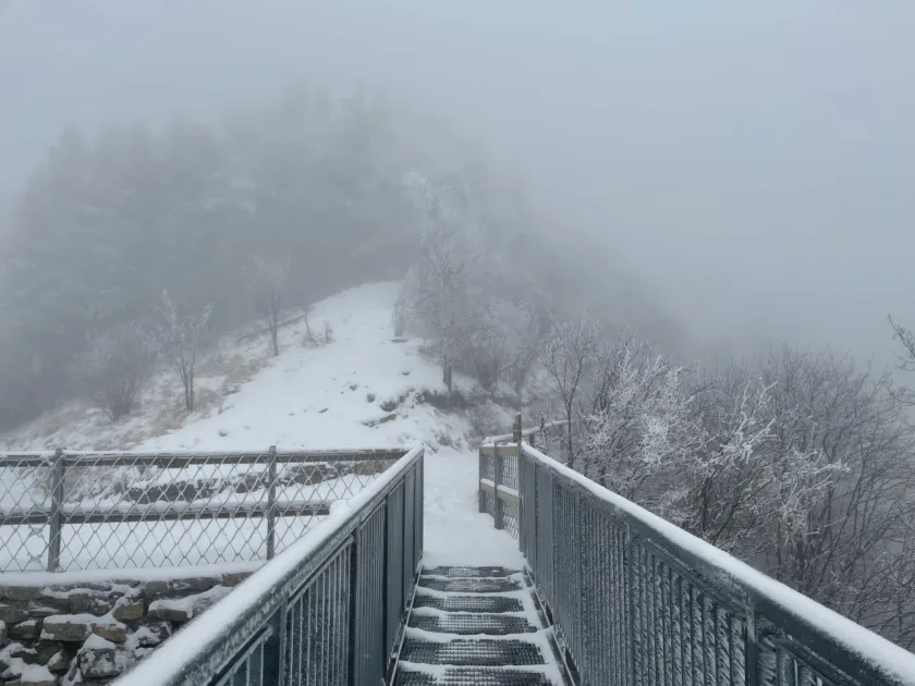 un po di foschia al Pian dei resinelli viste invernali